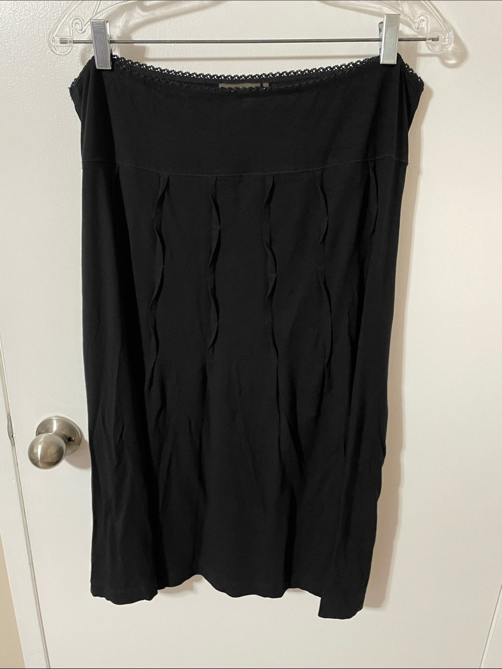 Sandwich  Black Midi Skirt with Subtle Vertical Tucks